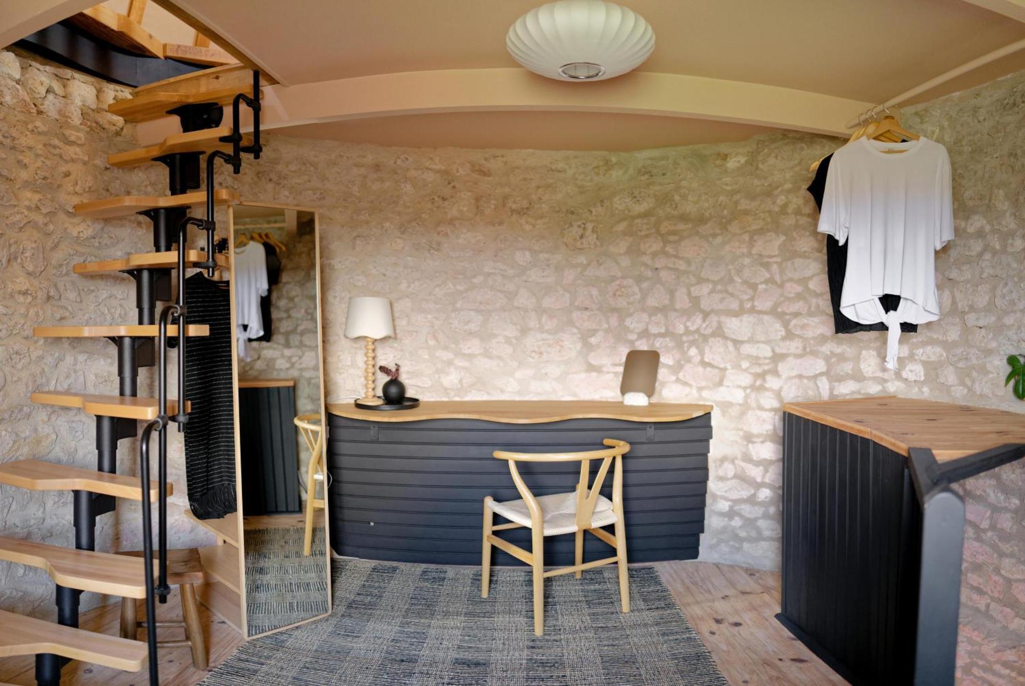 Enchanting Windmill Retreat Loubes-Bernac Exterior foto