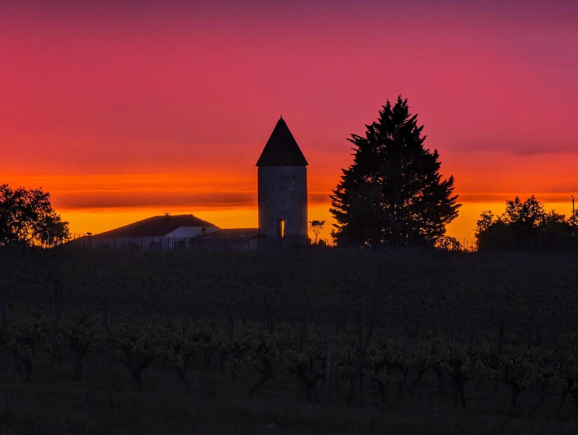 Enchanting Windmill Retreat Loubes-Bernac Exterior foto