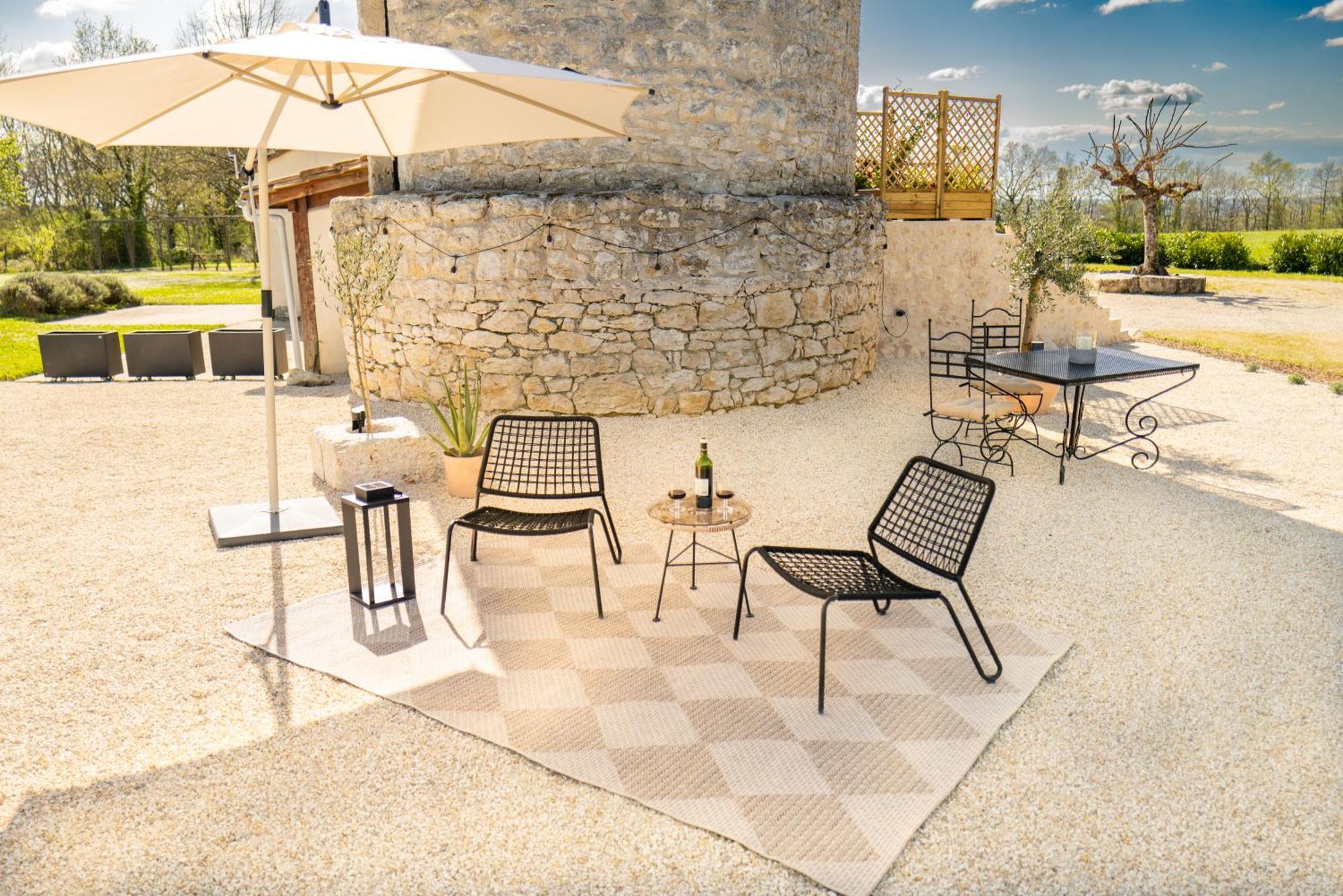 Enchanting Windmill Retreat Loubes-Bernac Exterior foto